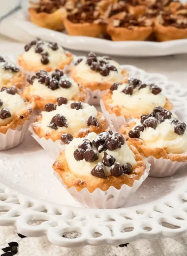Delightful Mini Cannoli Cups Recipe