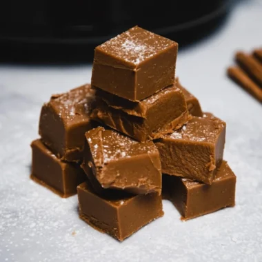 Slow Cooker Gingerbread Fudge Recipe (Easy and Delicious!)