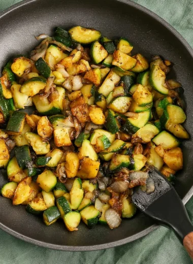 Deliciously Easy Sautéed Zucchini Recipe