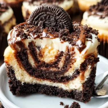 Fudge Swirled Oreo Bottom Cheesecake Cupcakes Recipe