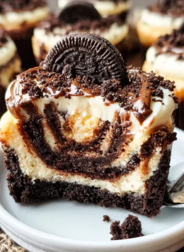 Fudge Swirled Oreo Bottom Cheesecake Cupcakes Recipe