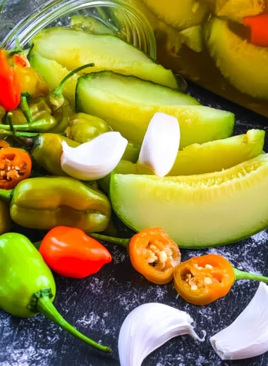 Homemade Habanero Garlic Pickles Recipe (Spicy and Crunchy!)