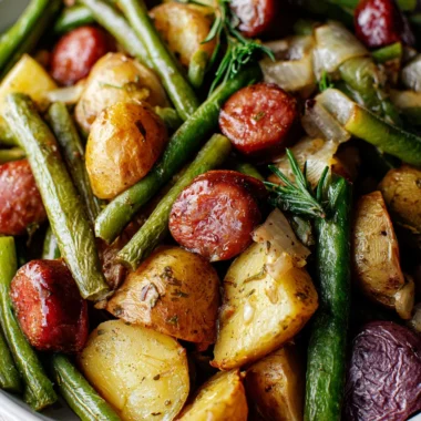 One Pan Sausage, Green Beans, and Potatoes Recipe